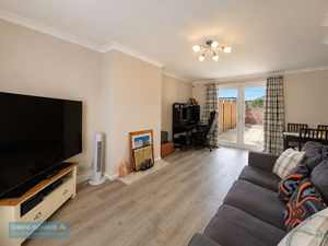 Sitting Room- click for photo gallery